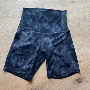 Lululemon align high rise 4”